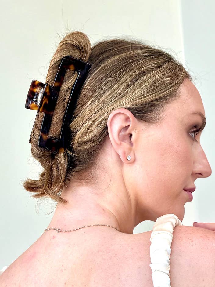 Brigitte Jaw Italian Acetate - XLong for wholesale by Ficcare