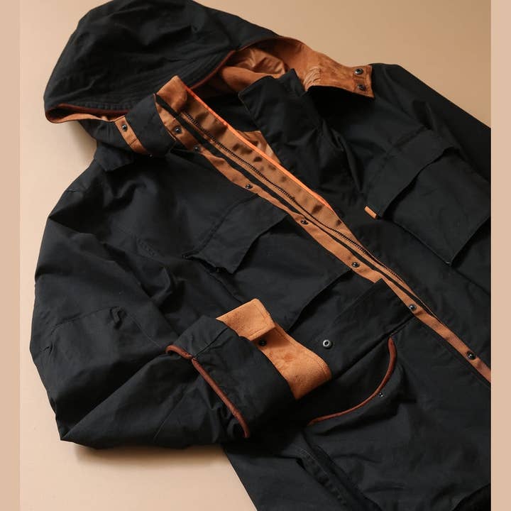 Parka Hawthorn en noir pour la vente par Fashion Roots