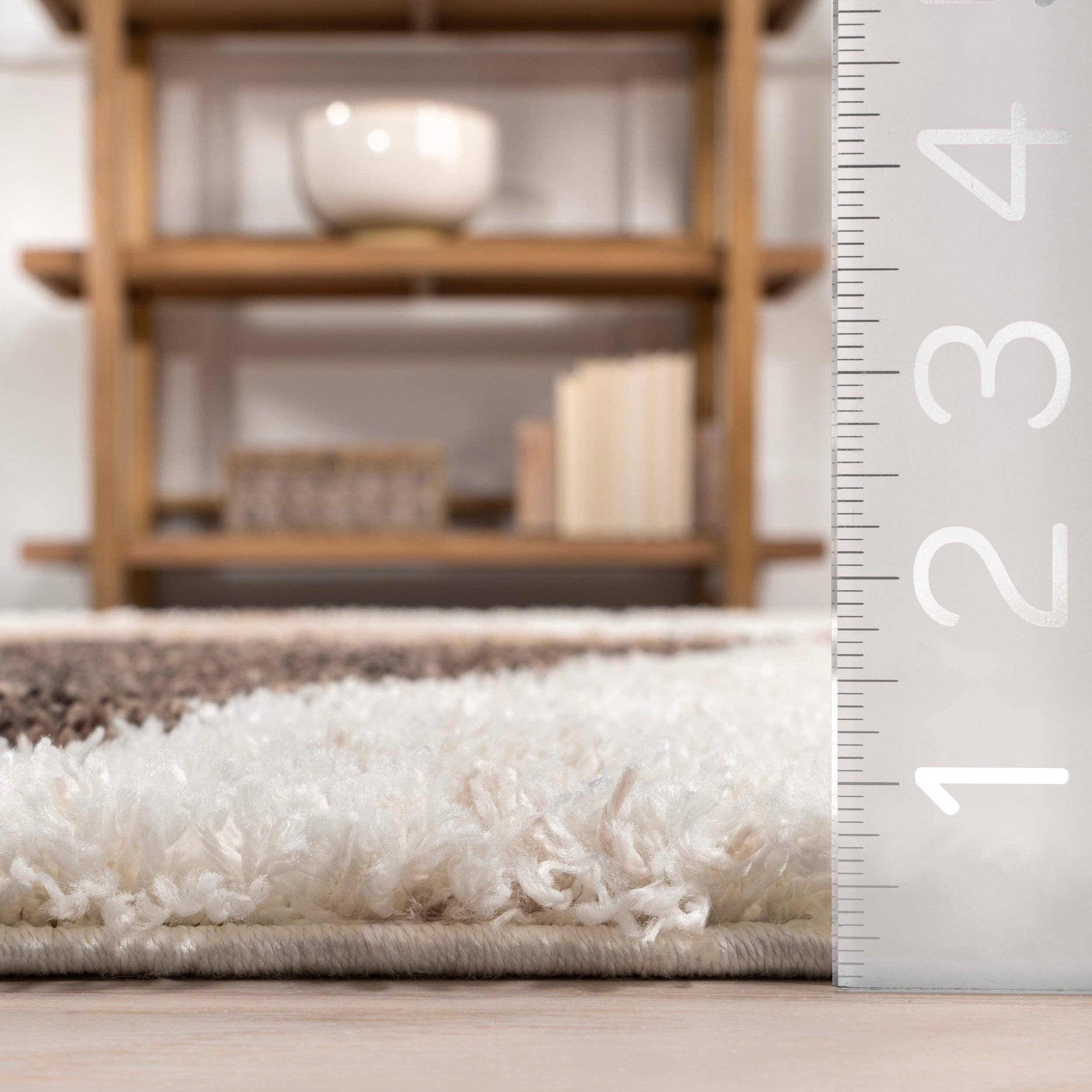 Rust Kali Shaggy Diamond Tassel Area Rug for wholesale on Faire25