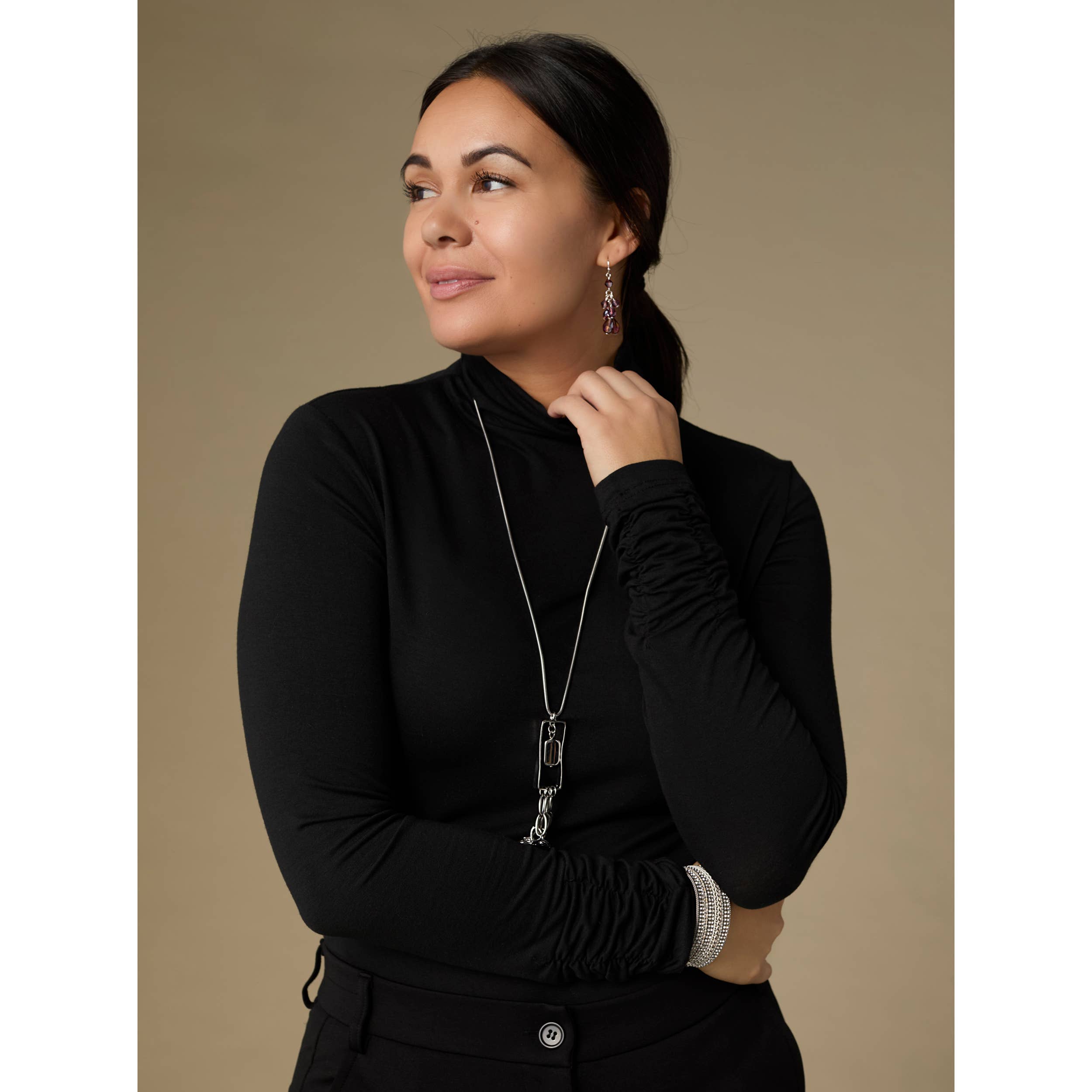 COCO + CARMEN - Wholesale Shirt - Women's - Myra Long Scrunch Sleeve Turtleneck4
