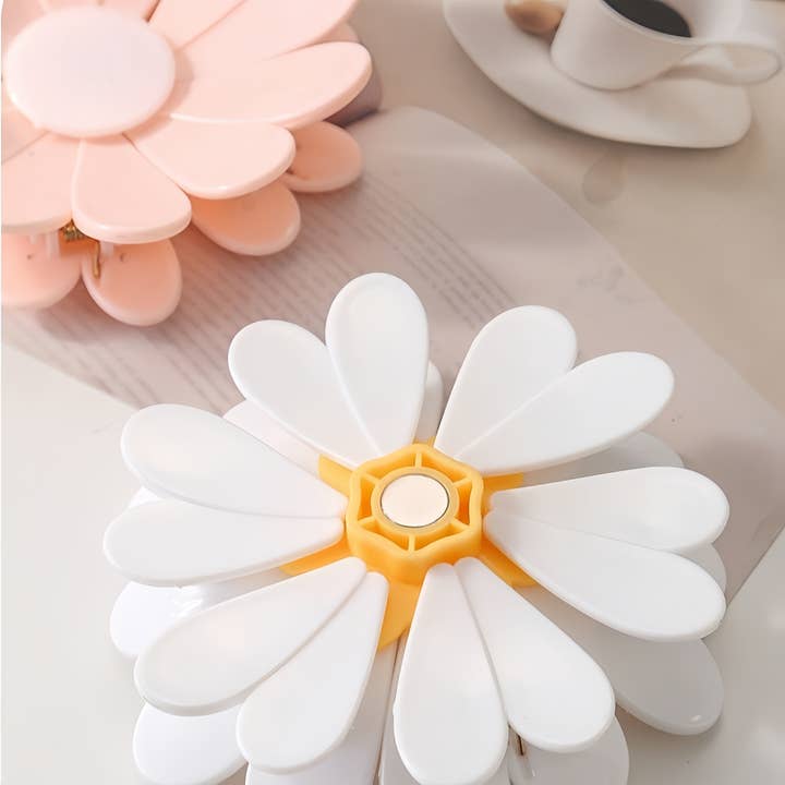 Otterware - Wholesale Kitchen Tool/Gadget - Daisy Magnetic Multi-Clip Bag Sealer (6 Clips)3