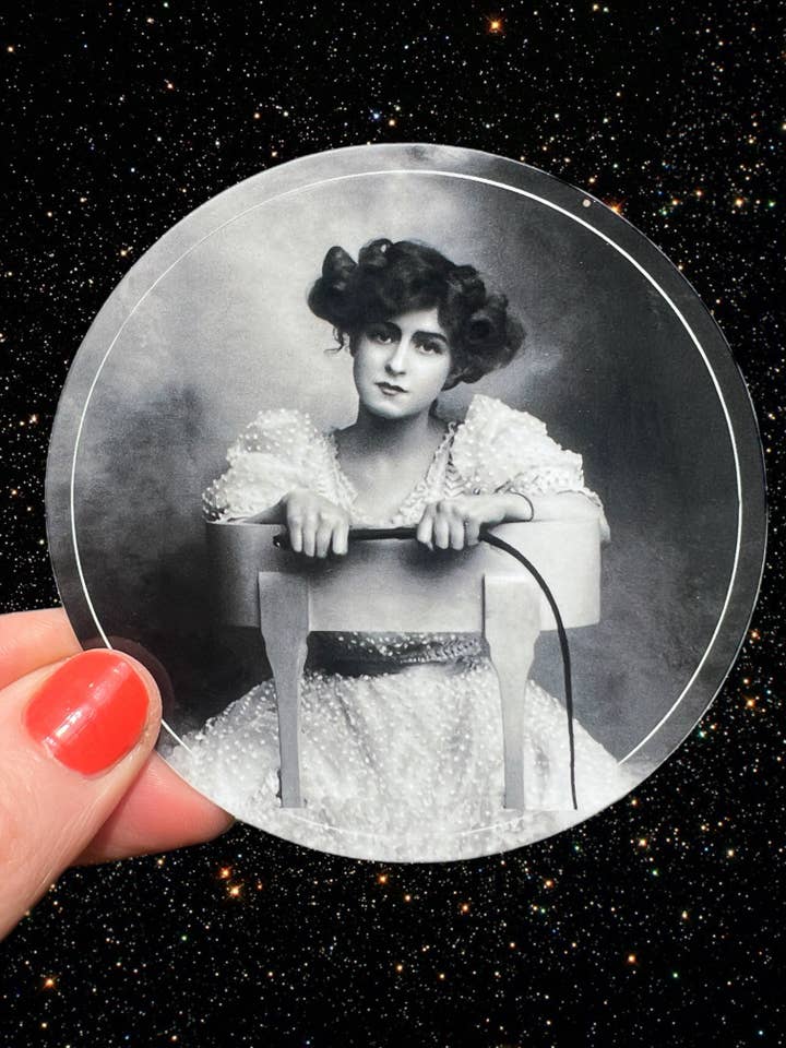 Dame mit Peitsche AUFKLEBER 3 Zoll für den Großhandel von Astral Weekend