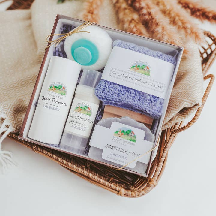 Joyful Sounds Farm - Vente Set de bain et corps - Coffret cadeau de savon au lait de chèvre, anniversaire, appréciation, soins personnels6