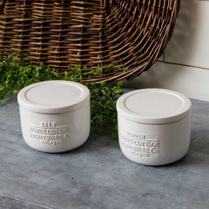 Audrey's Home & Gift - Wholesale Salt & Pepper Shaker Set - White Cottage Ceramic Salt And Pepper Cellar (Pair)