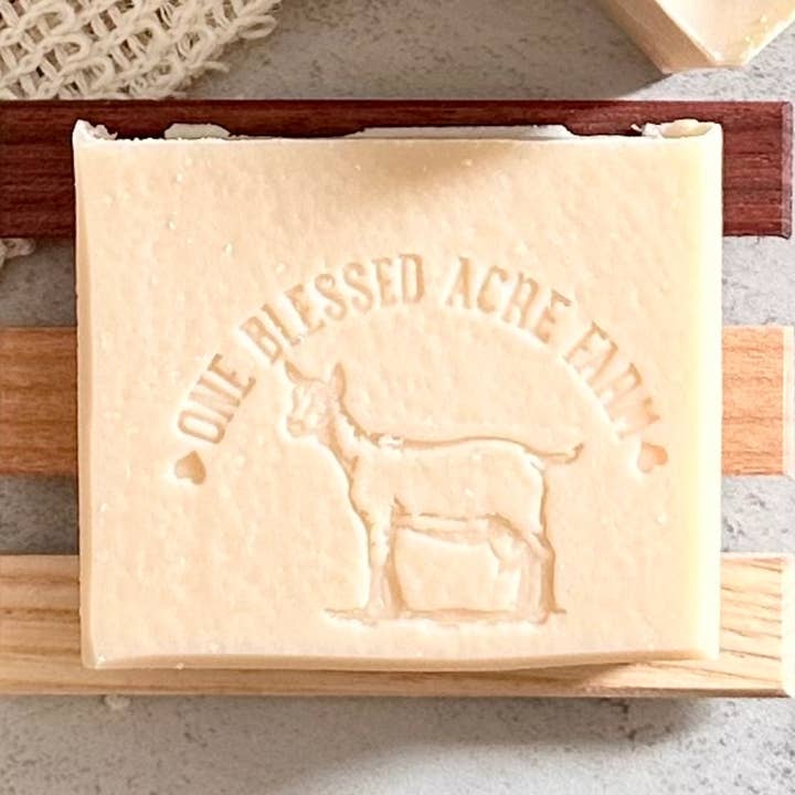 Savon au lait de chèvre à la lavande fraîche pour la vente par One Blessed Acre Farm