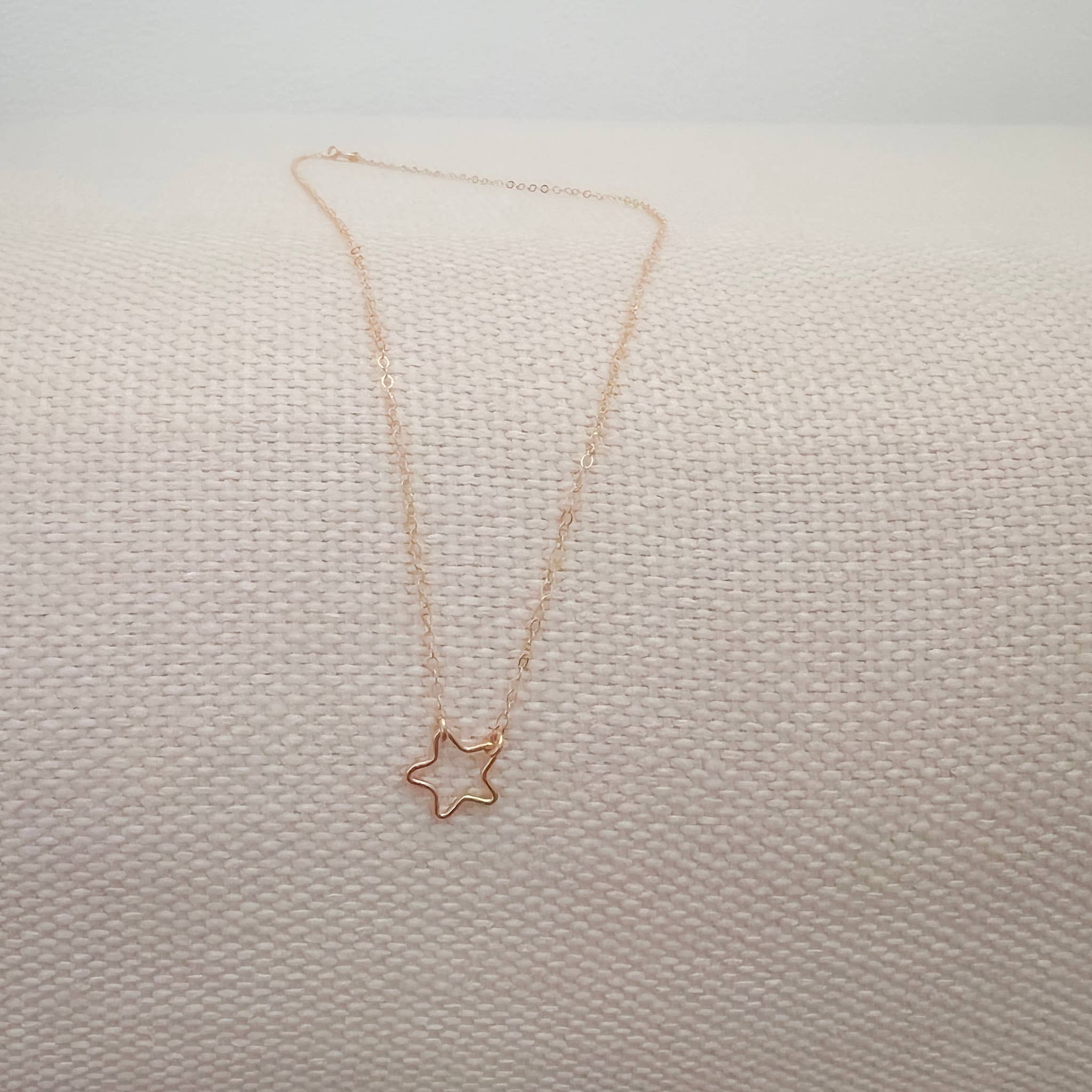 Sela+Sage - Wholesale Pendant/Charm Necklace - Dainty Star Necklace5