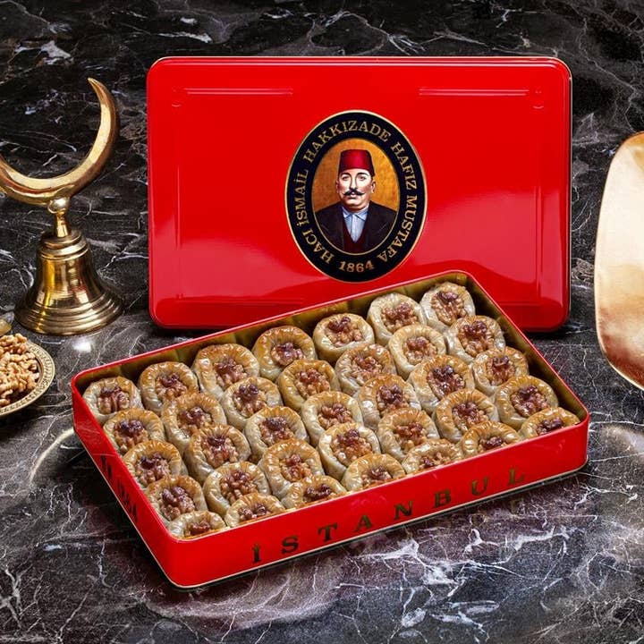 Aladdin – wholesale Biscuit – Hafiz Mustafa | Walnut Padishah Baklava (Extra Large Box)