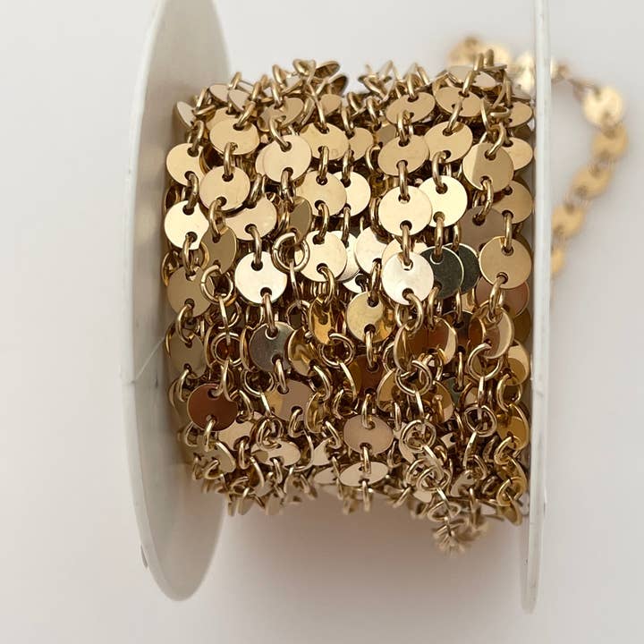 14K Gold Filled Sequin Disc Chain – 4mm Round Flat Links, Sold by the Foot – Real Gold Fill Chain for Jewelry Making and other Purchase Wholesale flat round. Free Returns & Net 60 Terms on Faire trending on Faire.