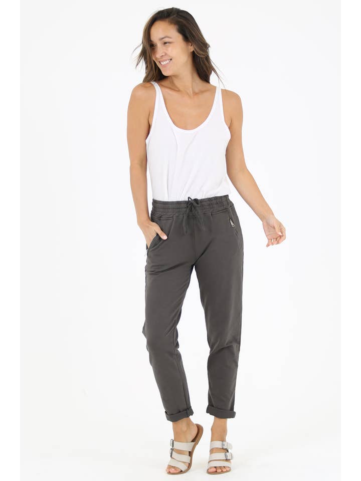 Nostalgia - Vente Pantalon d'intérieur/de jogging – femme - JOGG DE JOGGING EN TISSU ÉPONGE NP746-ASIS AVEC LIEN À NOUER SUR LE DEVANT ET POCHE ZIPPÉE76