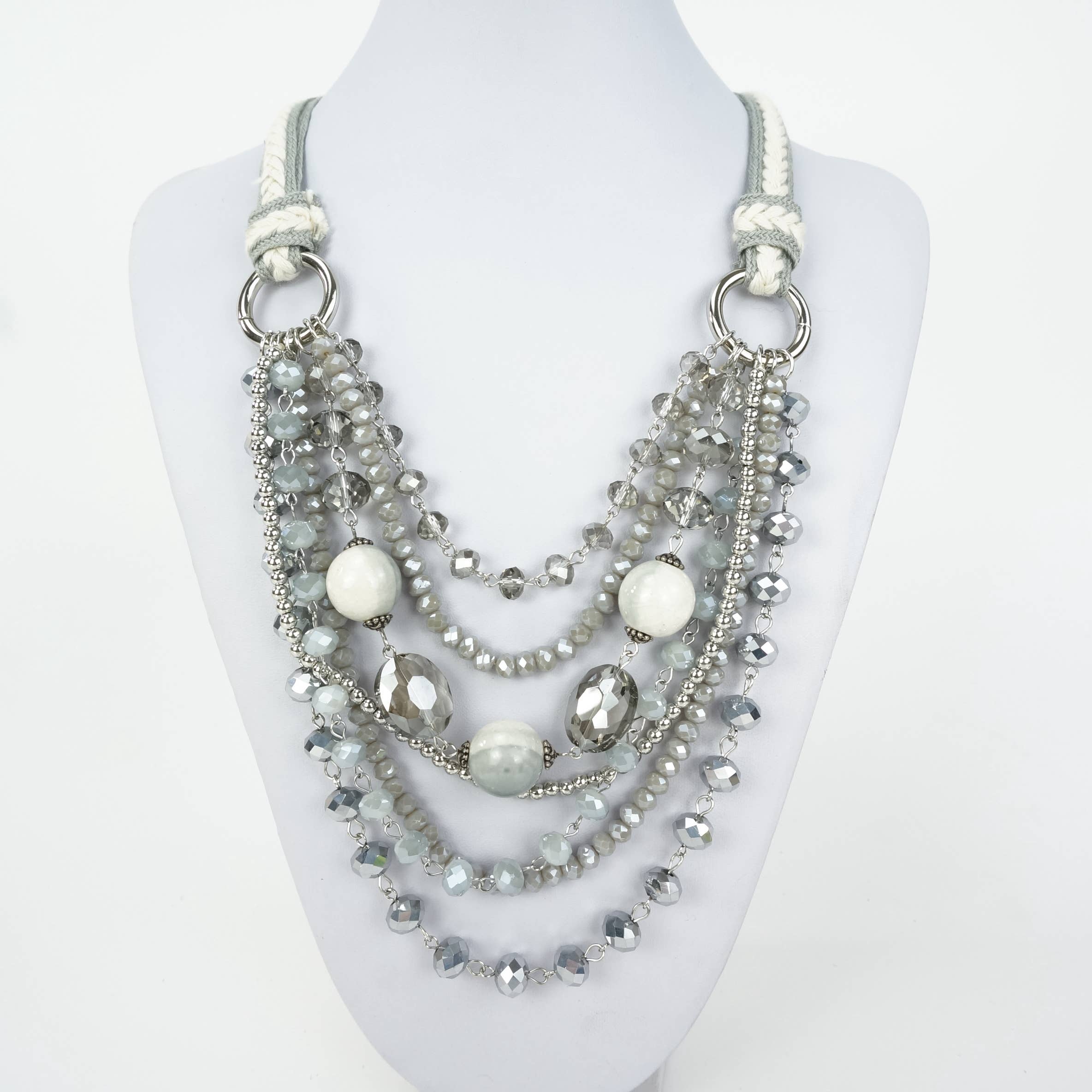 Victoria Moda - Wholesale Pendant/Charm Necklace - Short necklace with crystal bead chains1