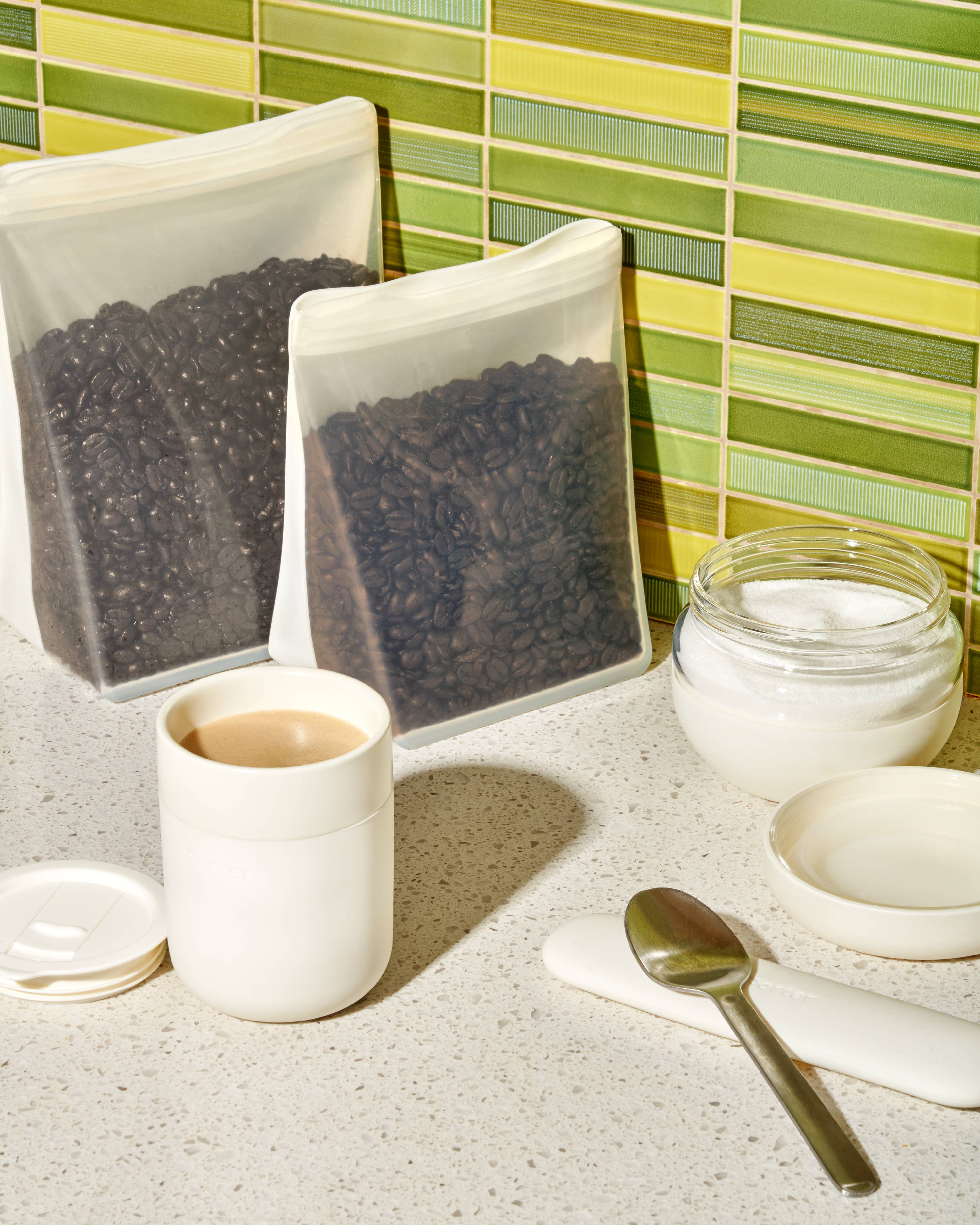 W&P – wholesale Food storage wrap/bag – Reusable Silicone Bags - Stand Up 18