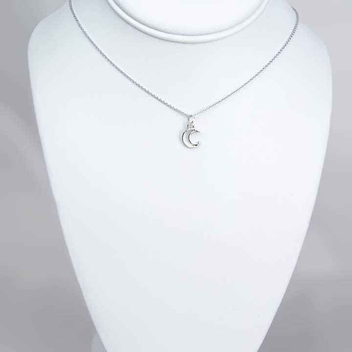 Mumu Beads - Wholesale Pendant/Charm Necklace - Classic Crescent Moon Necklace1