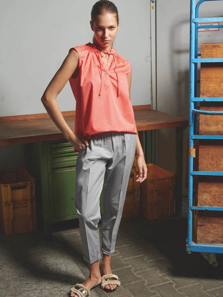 Sleeveless Poplin Blouse for wholesale by Spoon