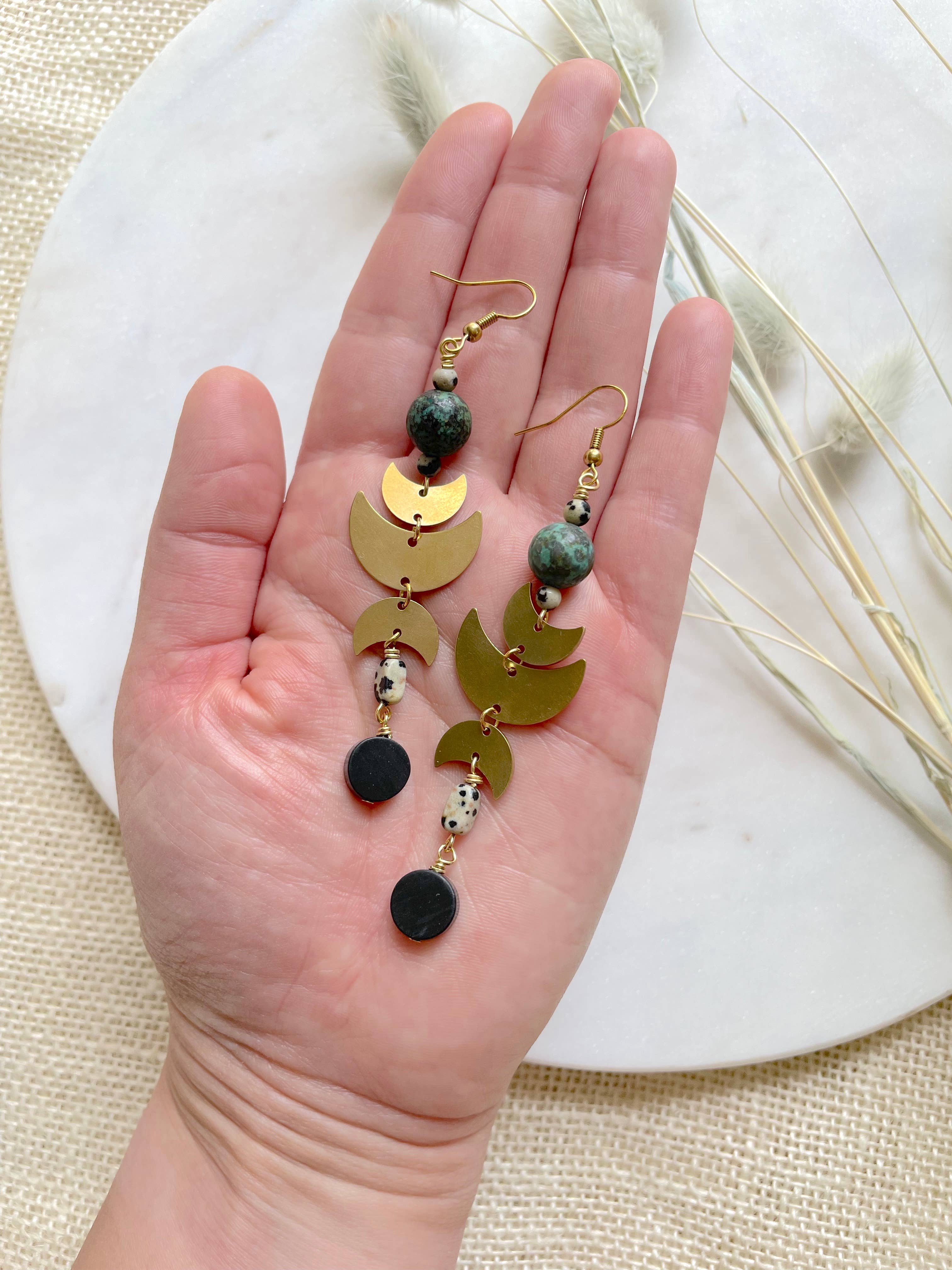 XTRA by Stacey - Vendita all'ingrosso Orecchini pendenti - The Urbana Earring - Orecchino a fasi lunari in ottone turchese2