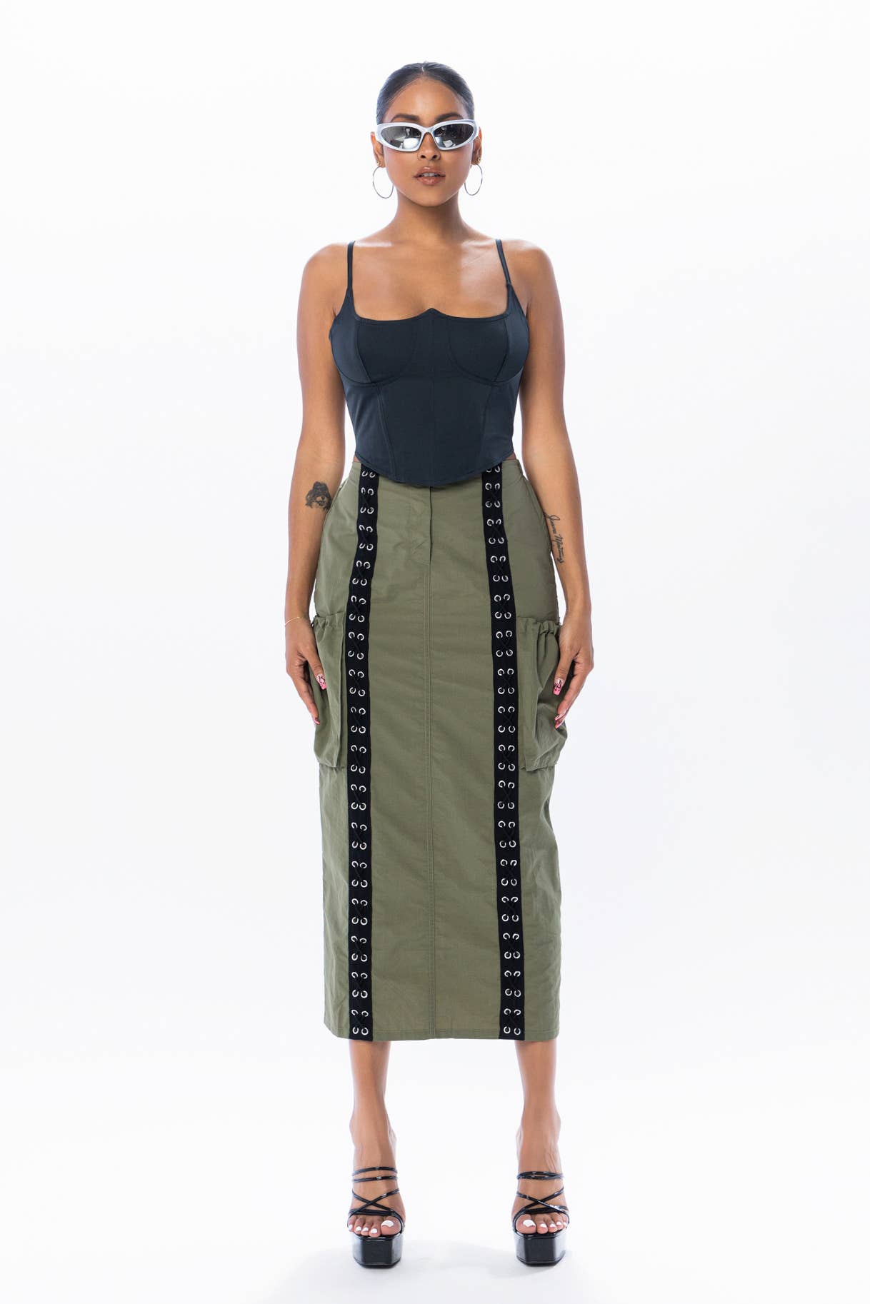 No Vacancy – Saia - Mulher por atacado – Saia cargo midi com detalhes em cadarço5