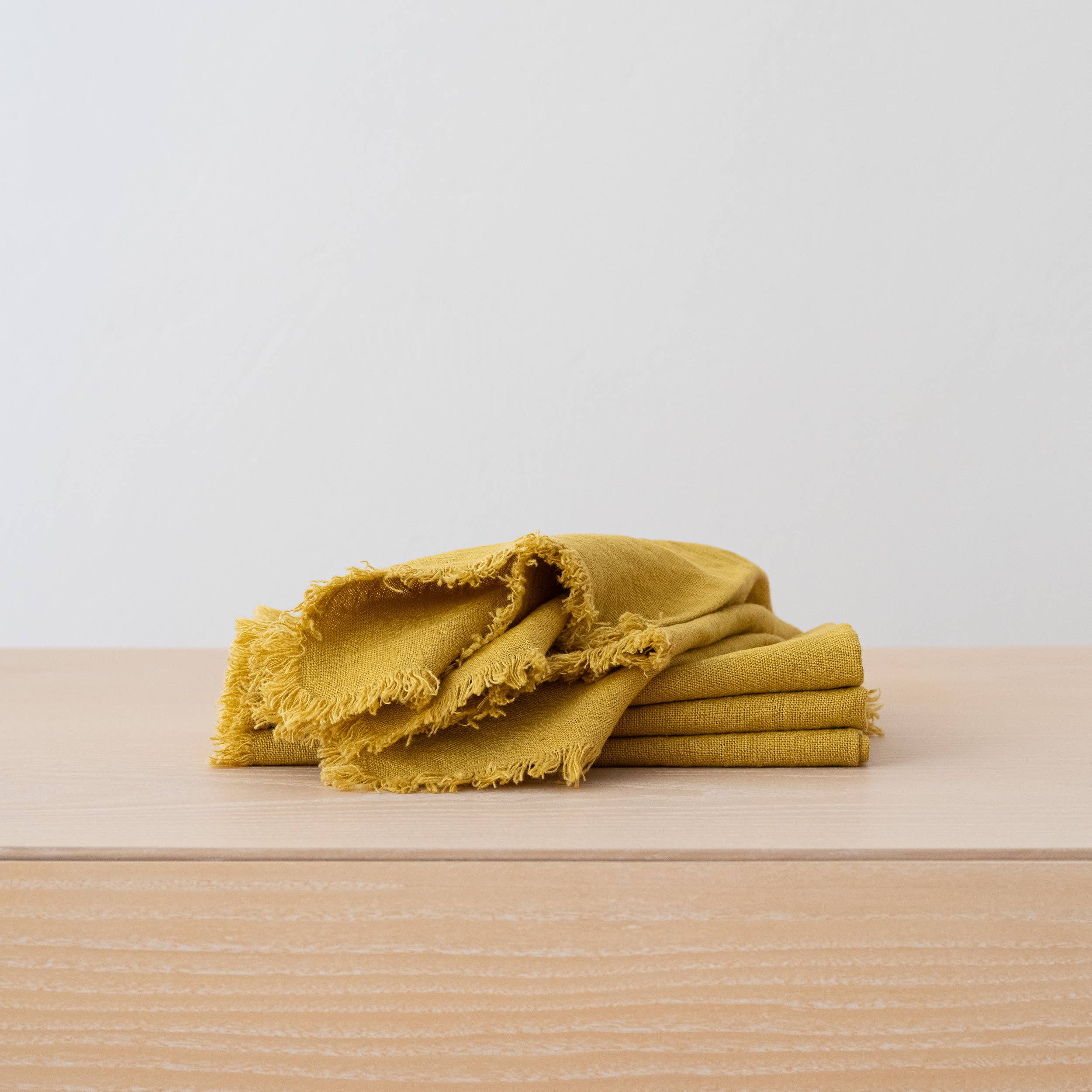 LinenMe - Wholesale Dinner & Cloth Napkin - Hand-Made Linen Napkin Terra Fringe Various 30 Colors6