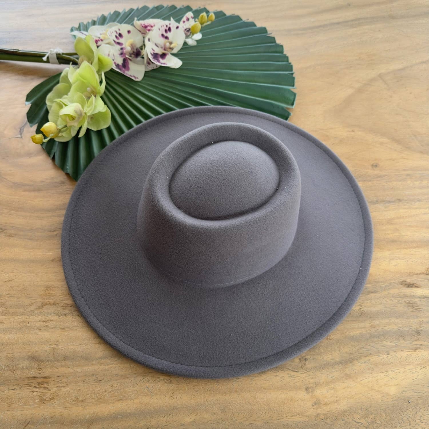 One and Only Accessories - Wholesale Boater Hat - Women's - VEGAN FELT BOATER PREMIUM HAT9