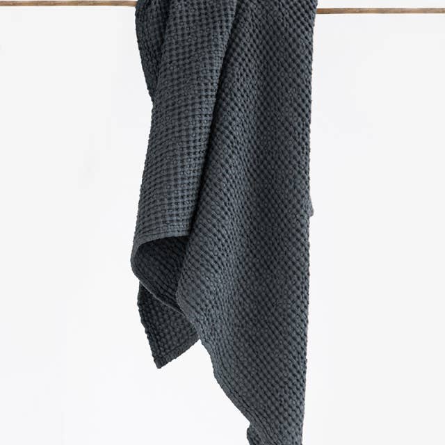 MagicLinen (We handle U.S. import procedures for you) - Wholesale Bath Towel - Waffle bath towel in various colors10