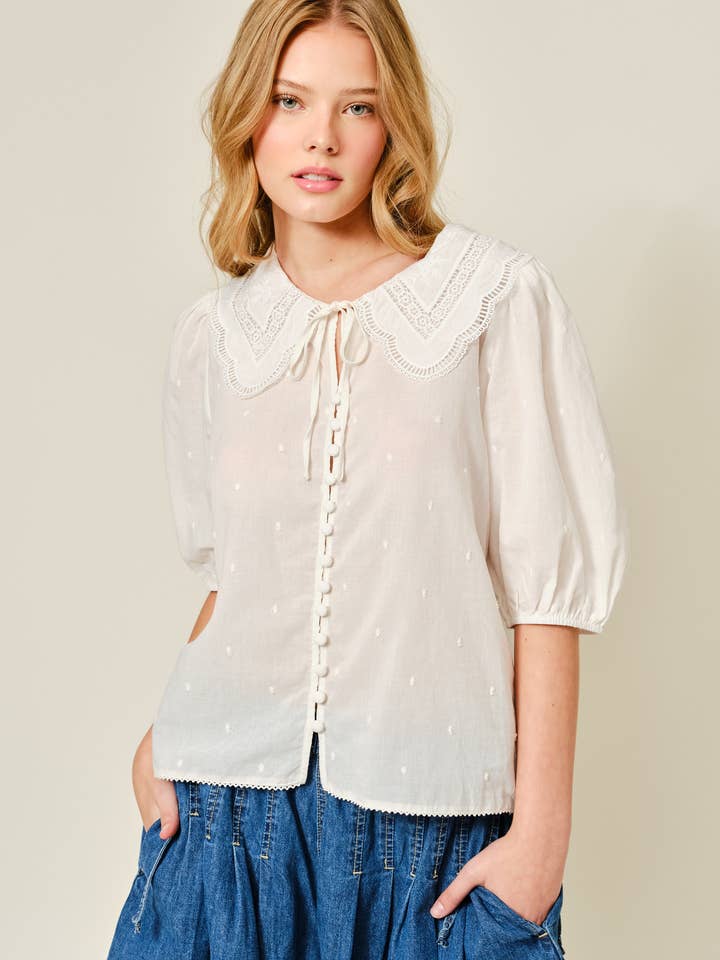 AJT5521 EMBROIDERED PETERPAN COLLAR SHORT SLEEVE COTTON BLOU for wholesale by Aaron & Amber