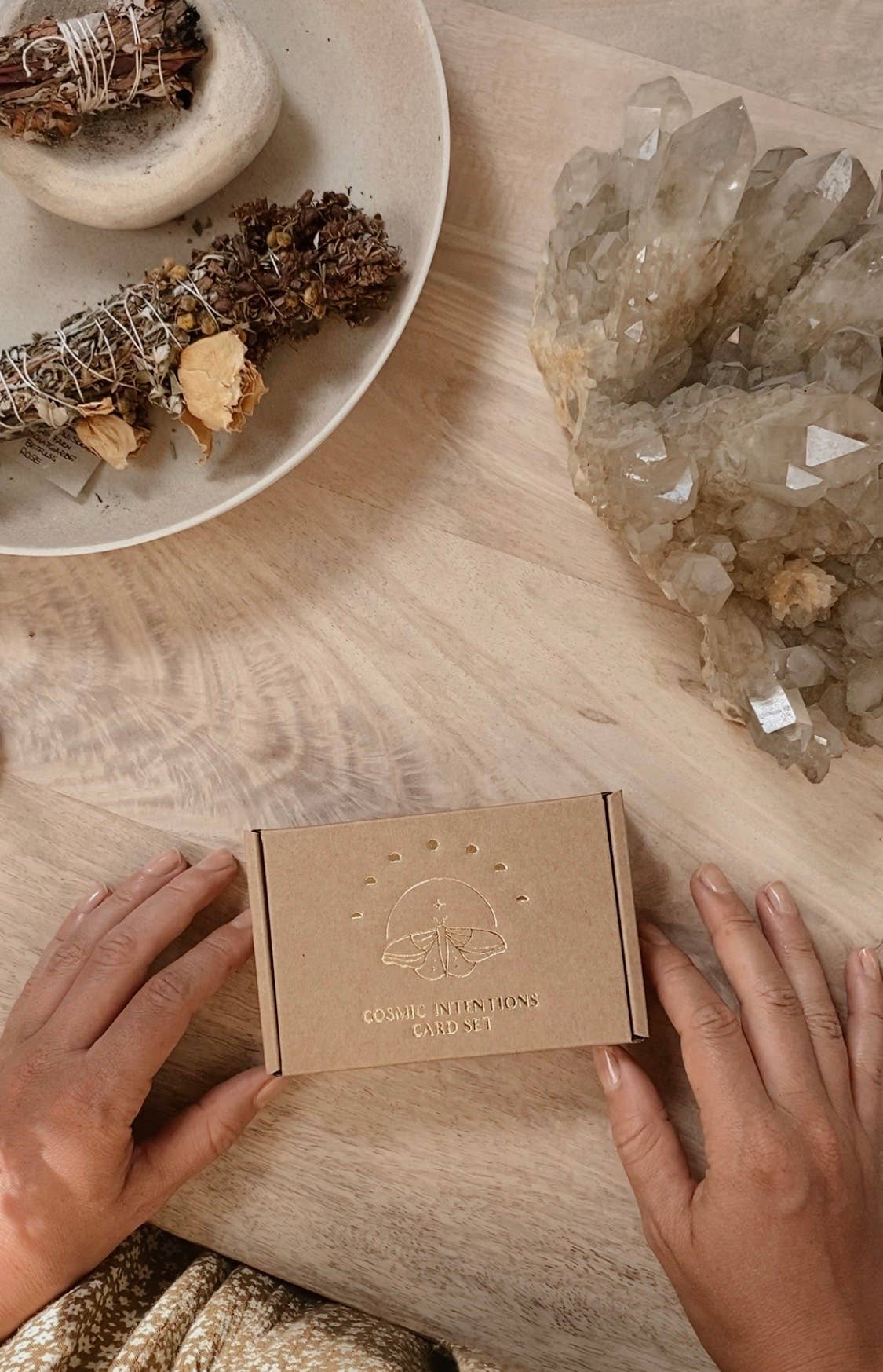 Anna Cosma - Wholesale Tarot Cards - COSMIC INTENTIONS - CARD SET - 18 CARDS - GOLD EDITION -8