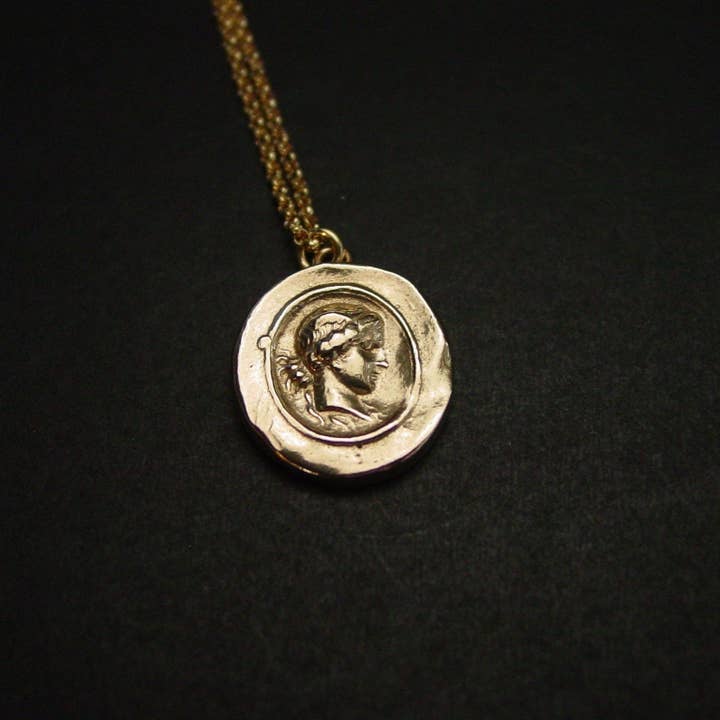 Vis a Vis Jewelry - Wholesale Pendant/Charm Necklace - Demeter Necklace