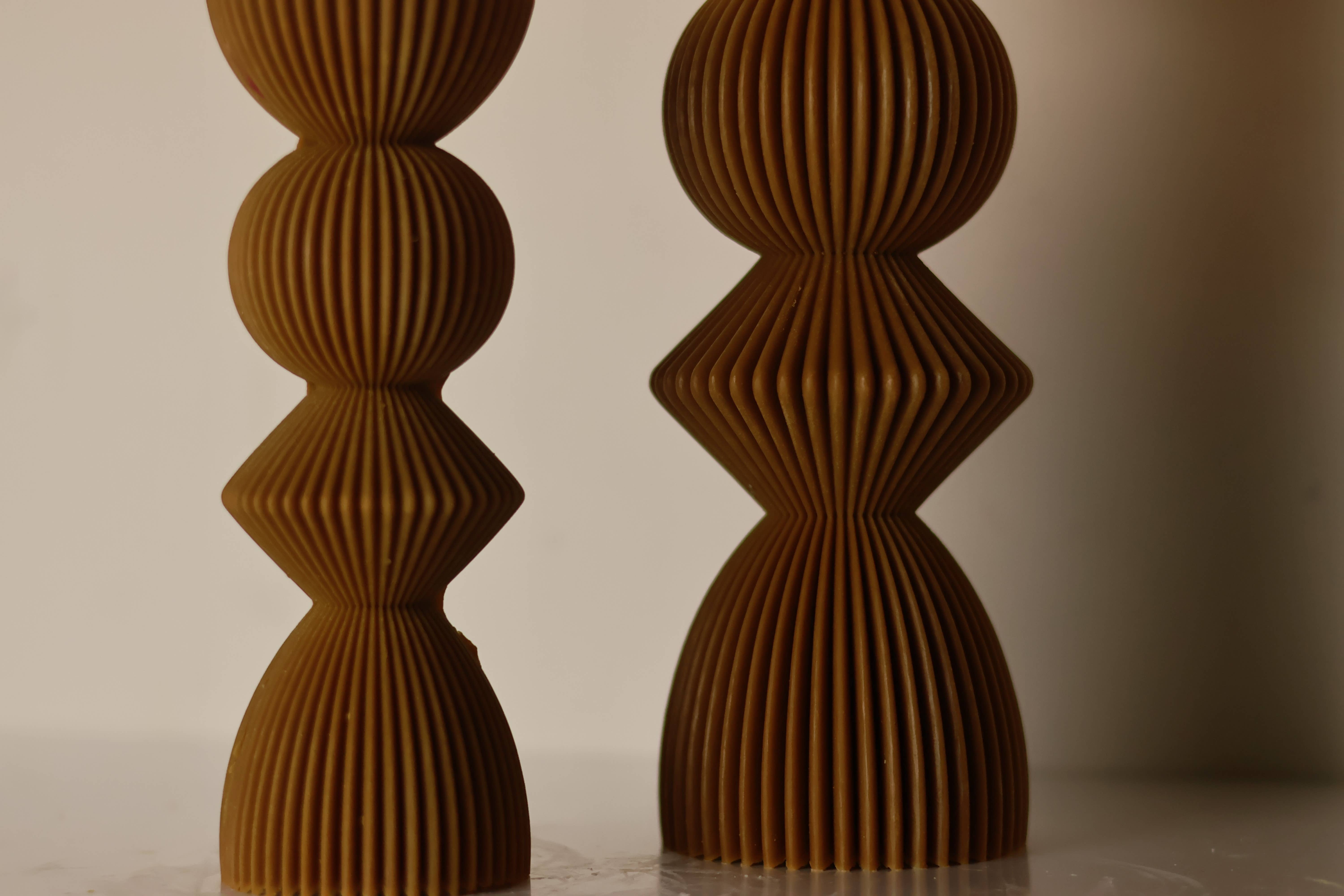 Agaboo Candle - Vente Bougies originales - Bougies à piliers côtelés surdimensionnées en deux tailles2