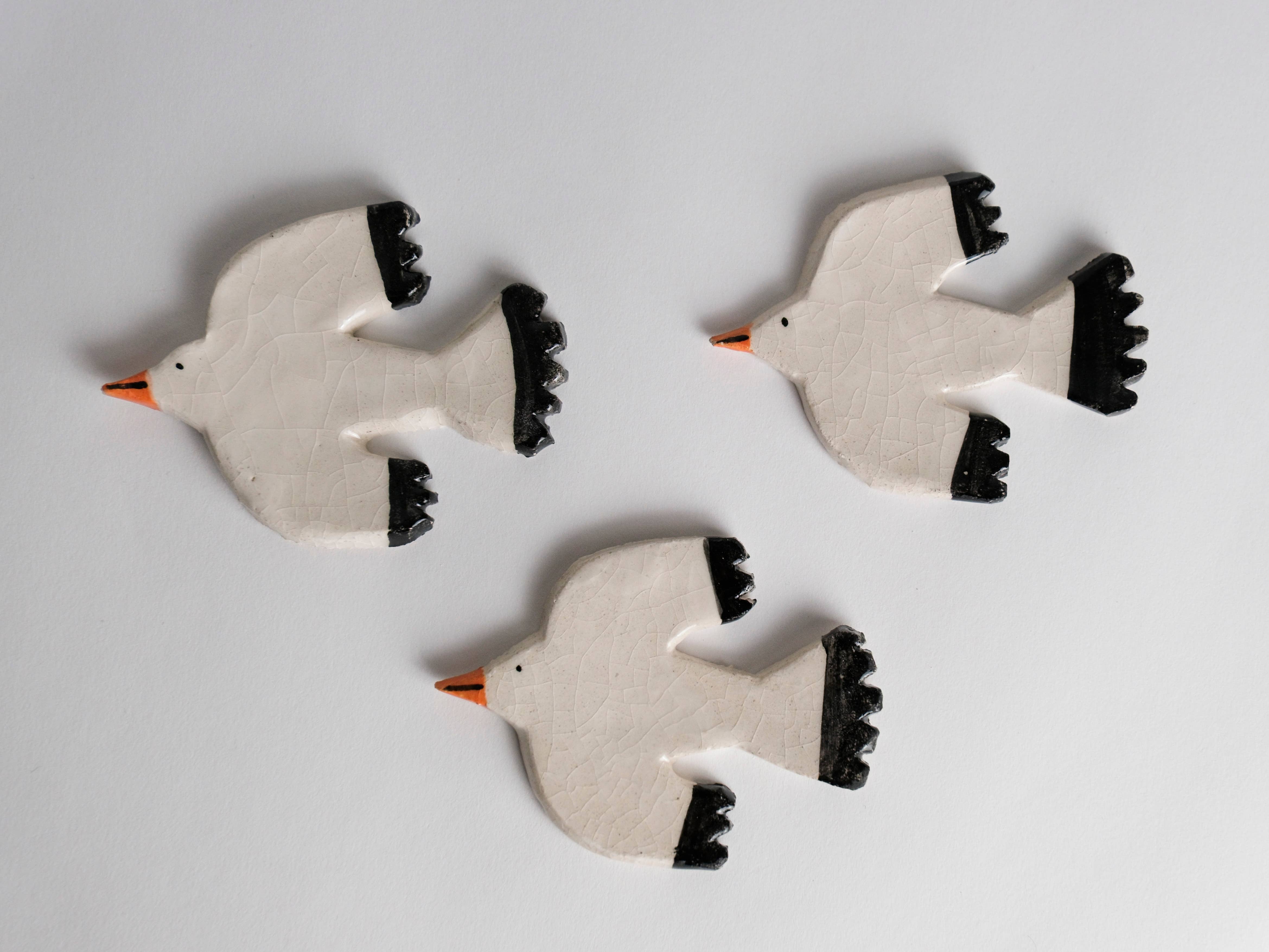 Matilde Horta - Wholesale Magnet - White Bird - Handmade Ceramic Magnets3