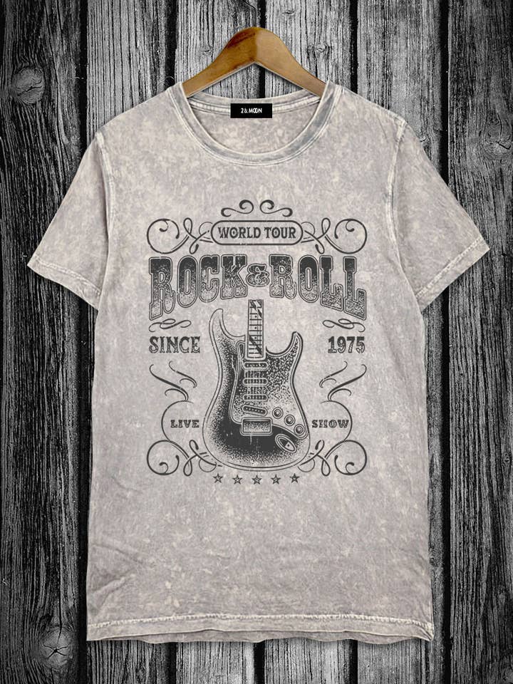 2&moon - Wholesale Screen printed t-shirt – Women′s - Mineral washed World Tour Live Rock & Roll Graphic Tee6