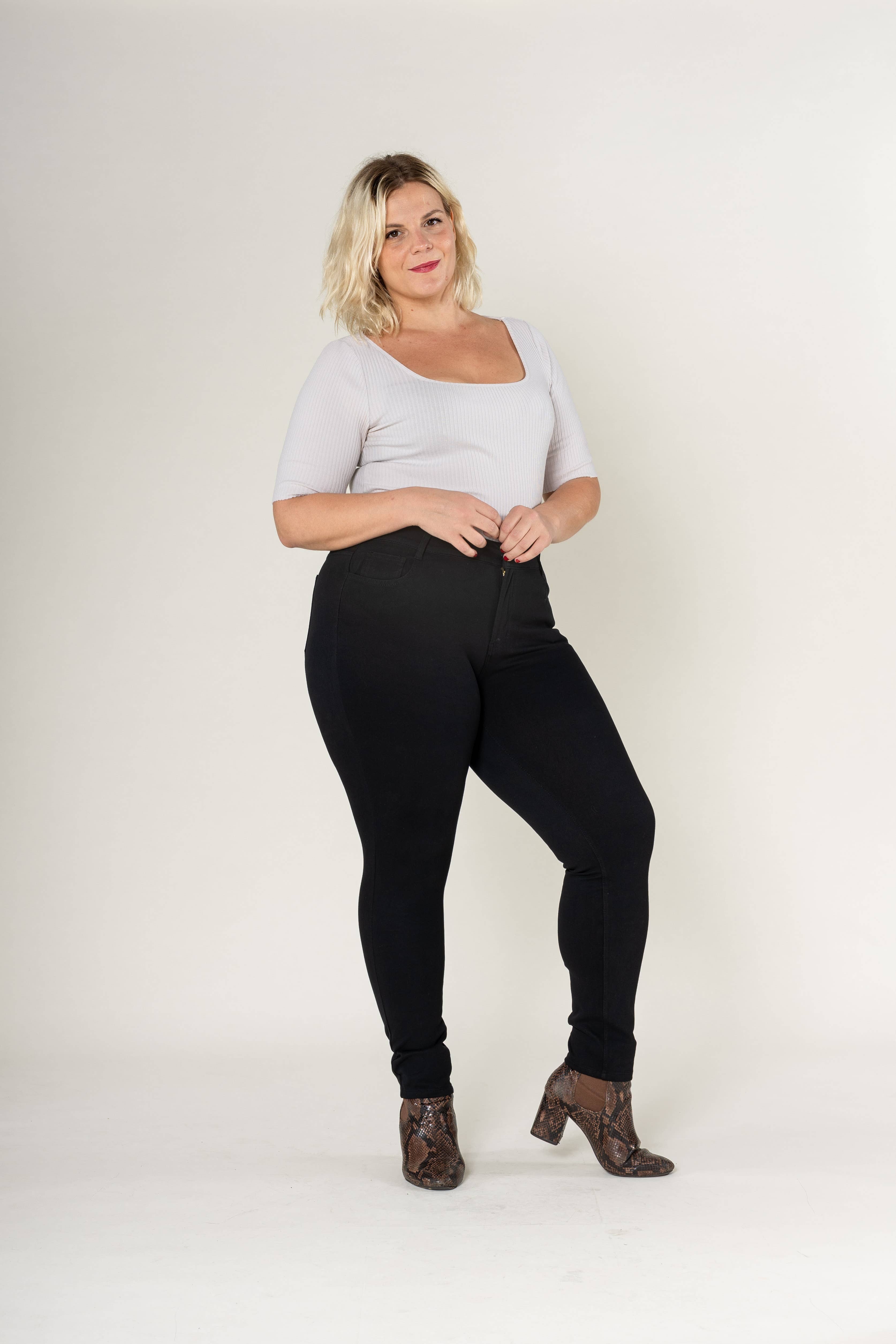 Nina Carter - Wholesale Fashion Leggings - Women's - Curve plus size stretch Legging/Jegging with Zip A0051