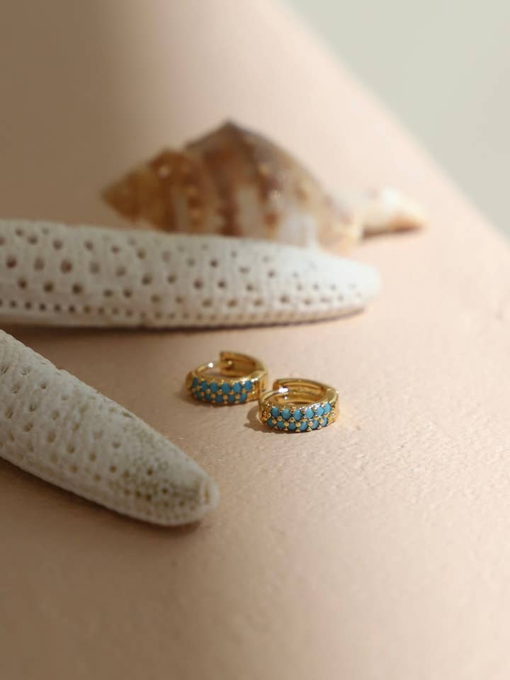 HUGGIES DUO TURQUOISE pour la vente par Katie Waltman Jewelry