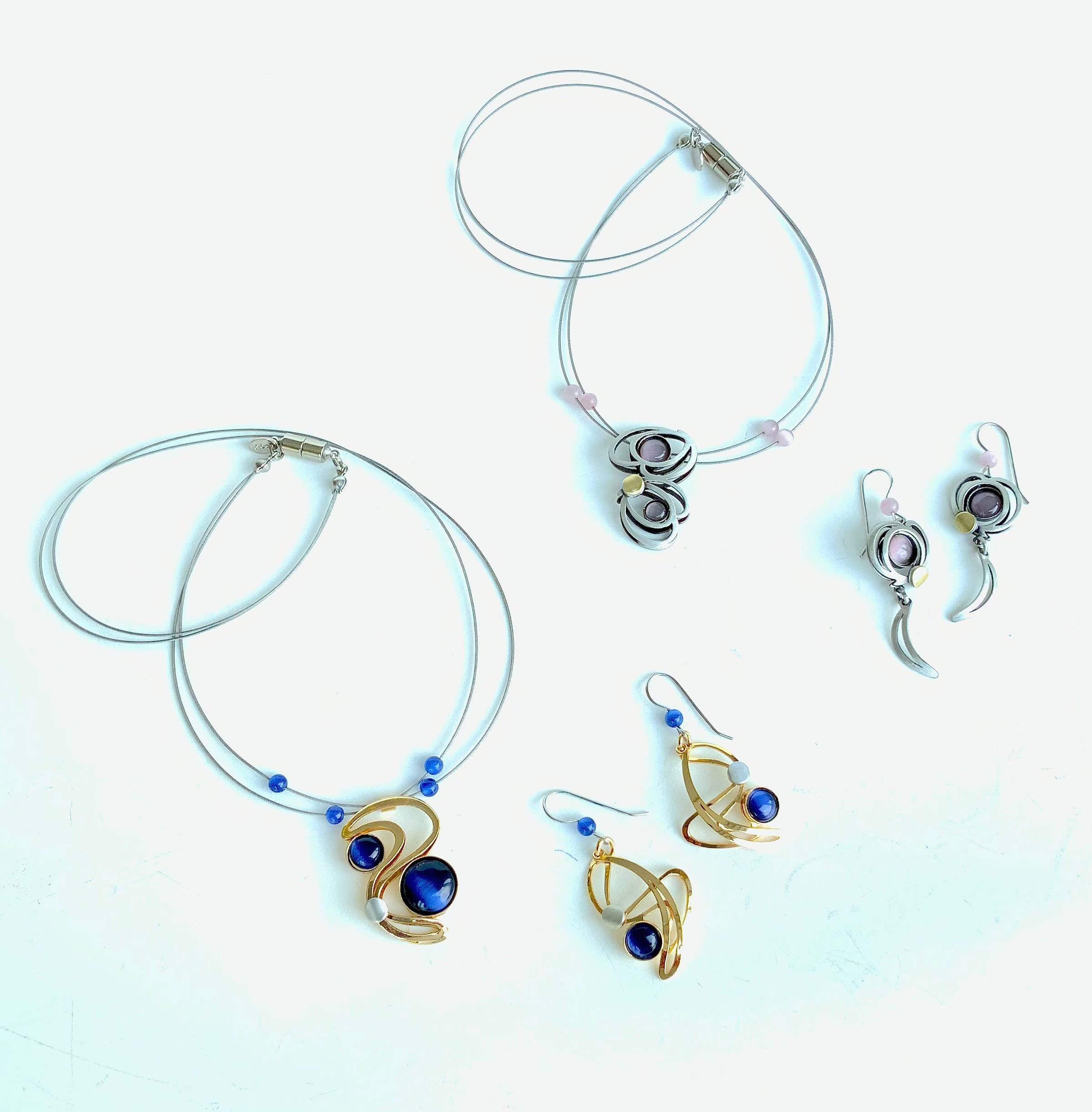 Christophe Poly / Crono Design - Vente Parures de bijoux - ENSEMBLES Préemballés (DFY1) - 6xColliers17'' & Ensembles d'Oreilles & Présentoirs Gratuits8