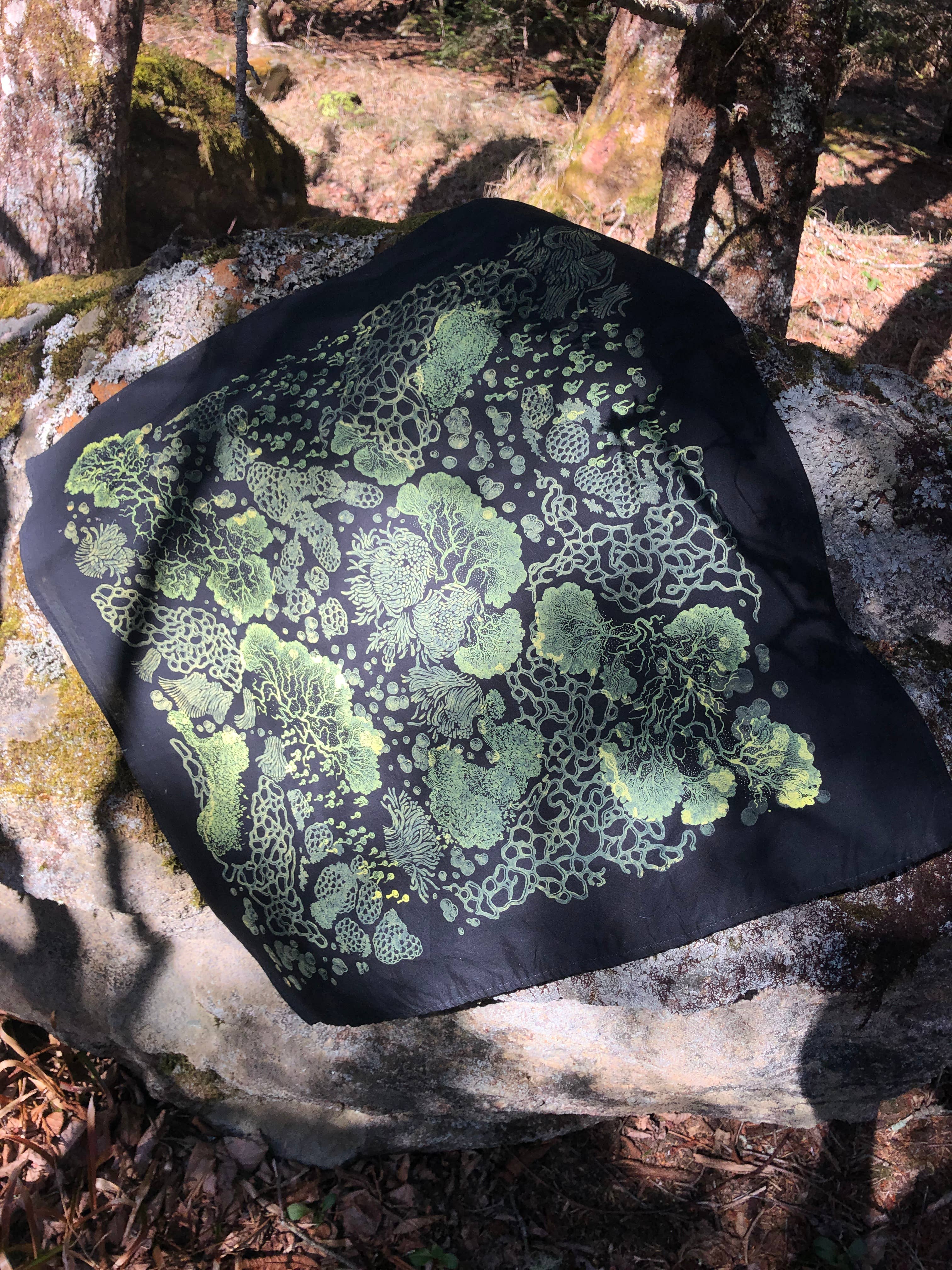 Solstice Handmade - Vente Bandana – unisexe - Bandana Slime Mold - Noir1