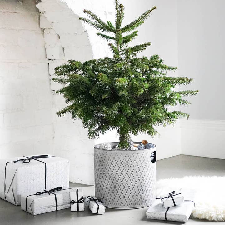 Cubo interior para árbol de Navidad de zinc, 28 cm de diámetro para venta al por mayor de Ivyline International