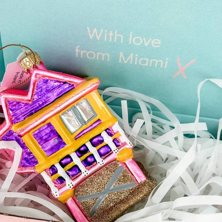 DECO X MIA - Wholesale Ornament - Miami Beach Lifeguard Tower Ornament (Pink)1