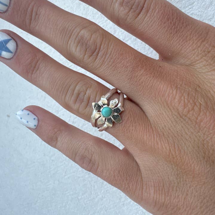 Breezi Mae – Großhandel Band/Stapelring – Blume Türkisring