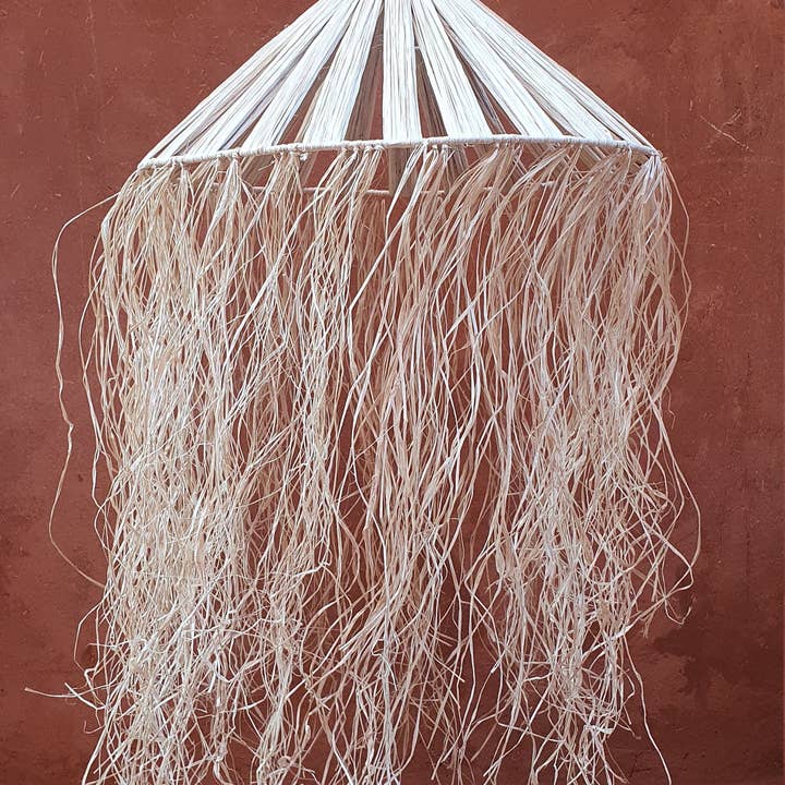 Suspension en raphia tressé en dentelle marocaine pour la vente par MARRAKECH METACRAFT LTD