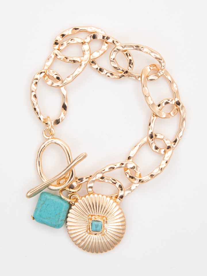 7" Chunky kædearmbånd med concho-vedhæng med toggle-lukning for engroshandel hos West & Co.