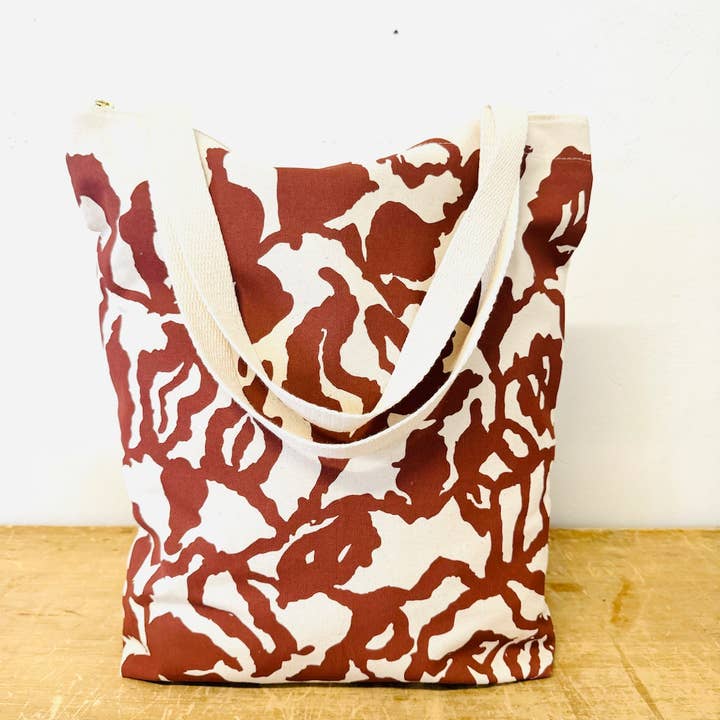 Sac de transport Dark Clay Vine pour la vente par Erin Flett