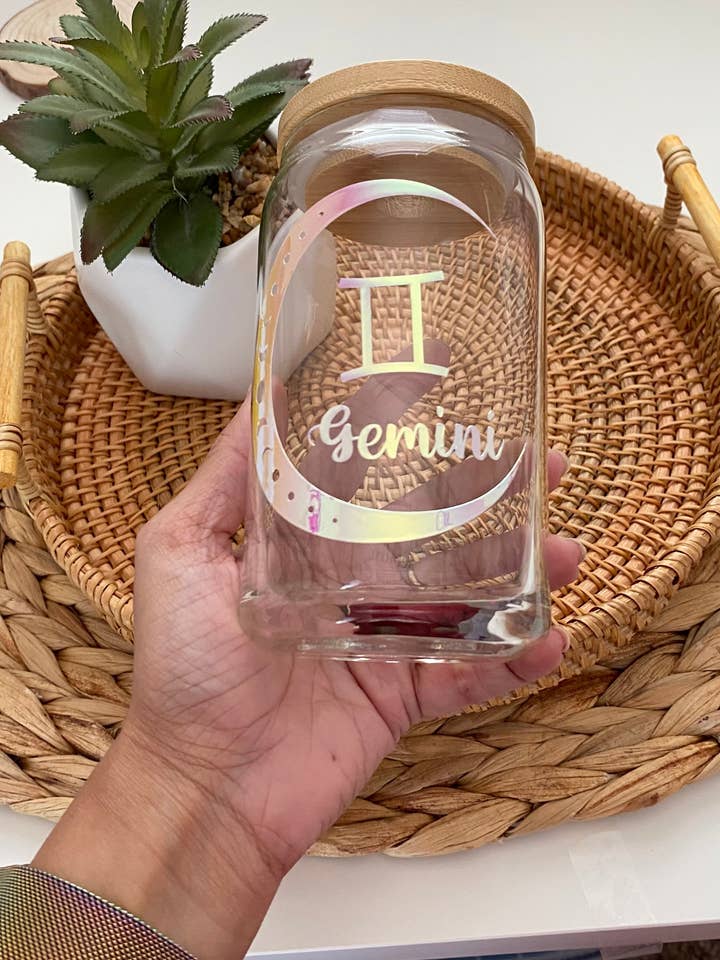 Zodiac- und himmlisch inspiriertes Glasgeschirr für Getränke für den Großhandel von NVDSIGNZ