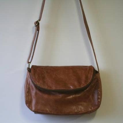 Makers & Providers - Wholesale Crossbody bag – Women's - Bonnie Sling Bag - Antique Tan Leather2