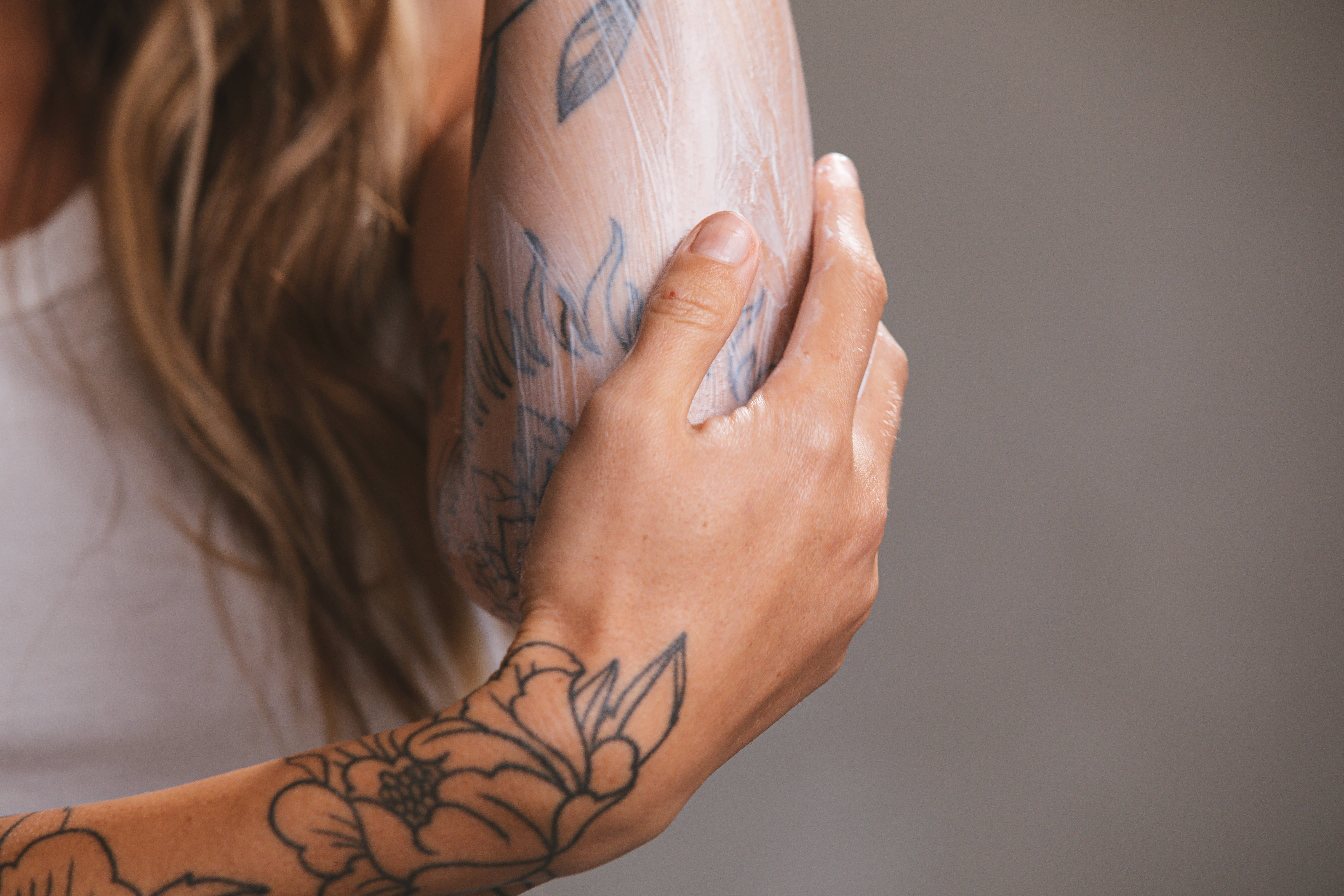 Ink Nurse – Großhandel Tattoo-Salbe/-Pflege – 100 ml Tinte Pflegecreme für Tätowierungen (Tattoo-Nachsorge)6