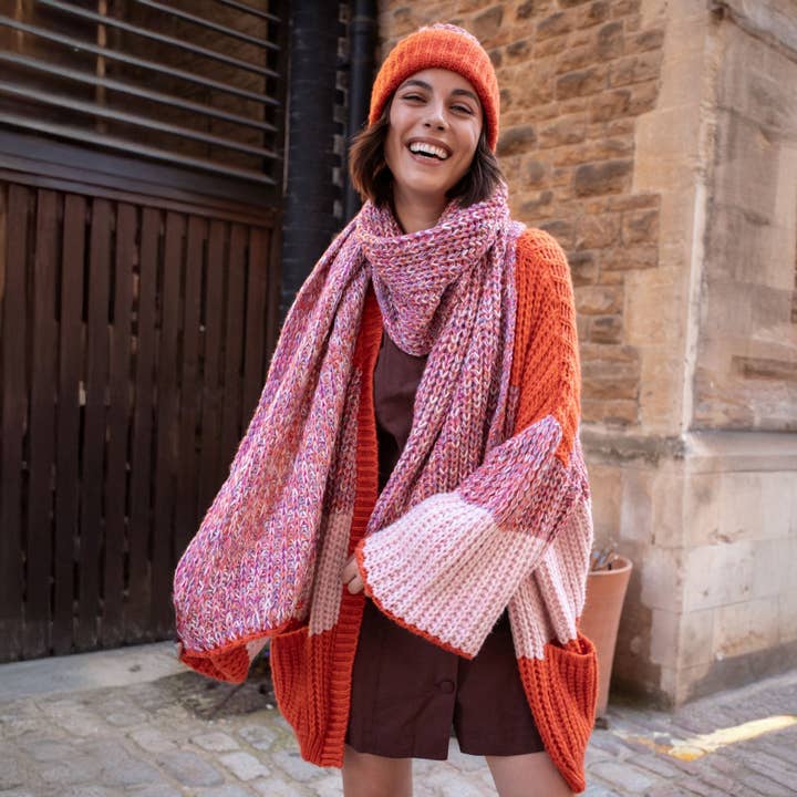 Cara & The Sky - Venta al por mayor Cárdigan - Mujer - Cárdigan de rayas gruesas y sobredimensionado Janie - Naranja24