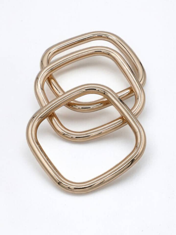 Ensemble de Bracelets Géométriques Carrés CCB en Métal à Couches Multiples pour la vente par Mint & Shine