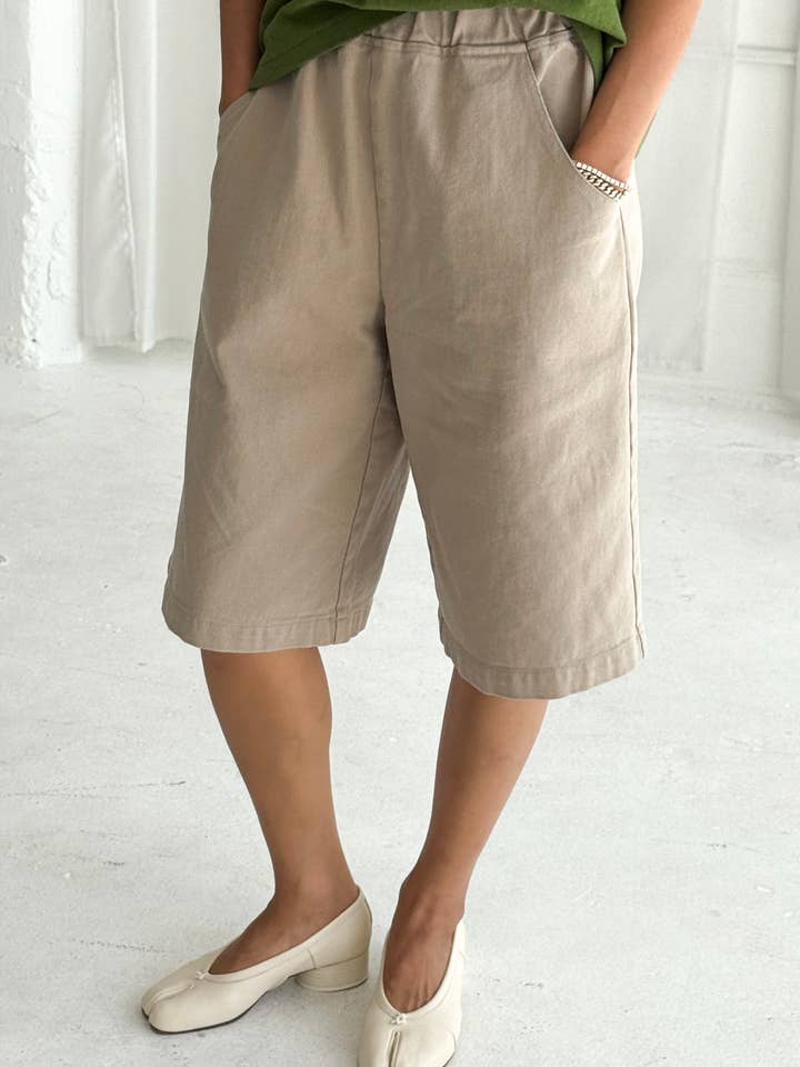 Liam Bermuda Shorts (2S-2M-2L) for wholesale by Le Bon Shoppe