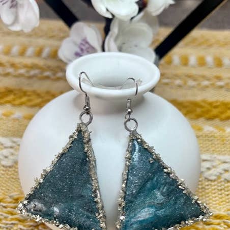 Turquoise bling - triangle for wholesale by WEARABLES BY B LLC