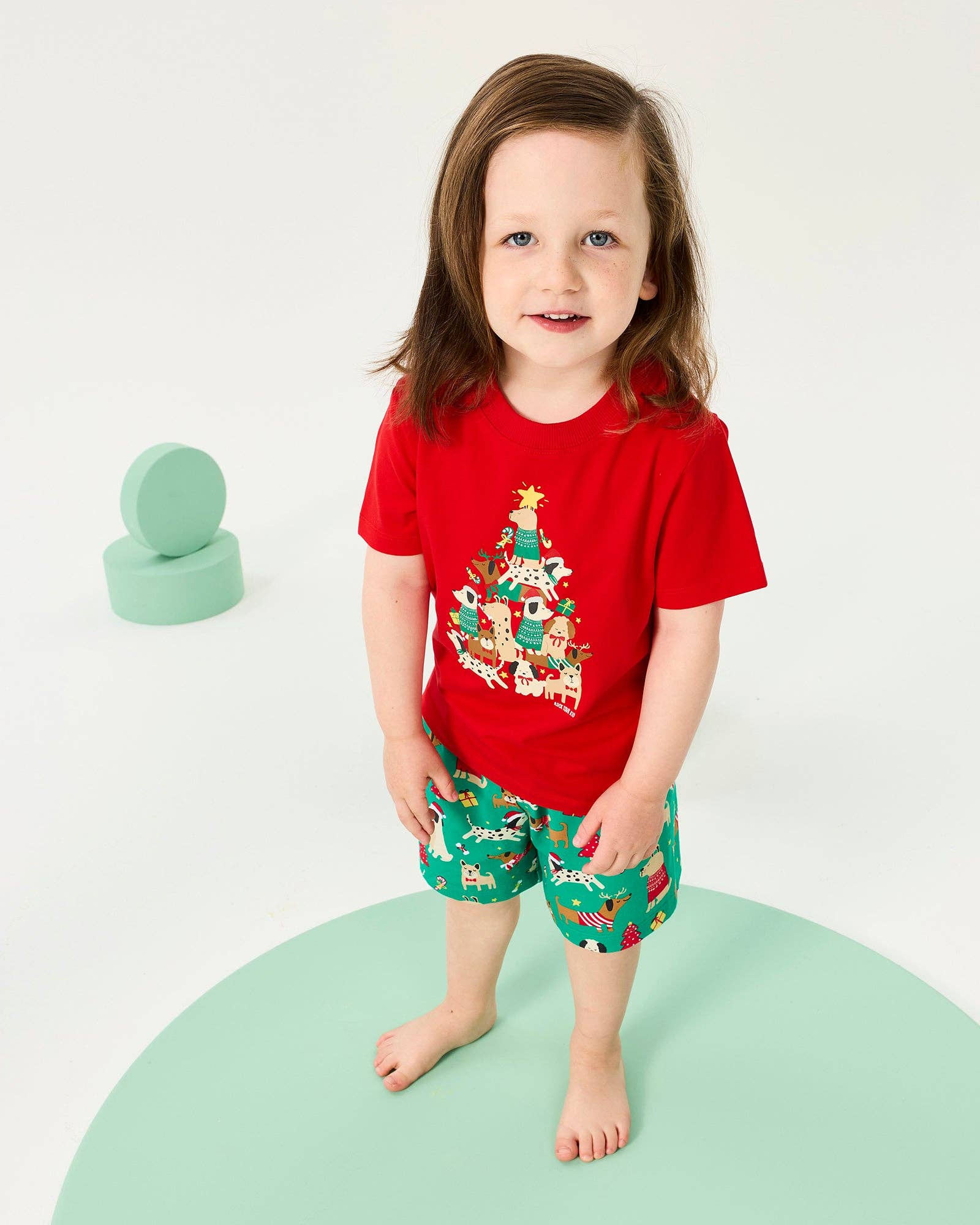 Holly Pooch FLEAS NAVIDAD PJ SLEEP SET for wholesale on Faire