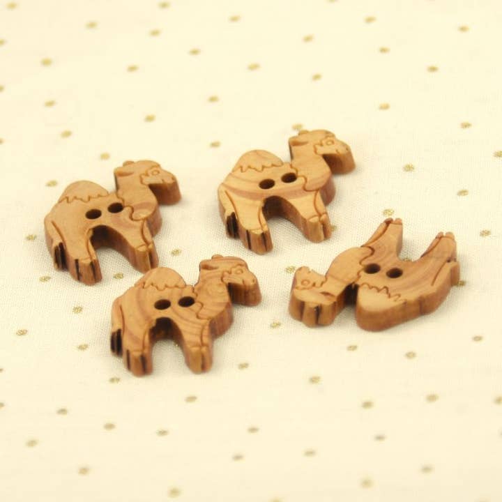 Button "Buis Our Animal Friends Dromedary" 22 to 23 mm for wholesale by LA DROGUERIE