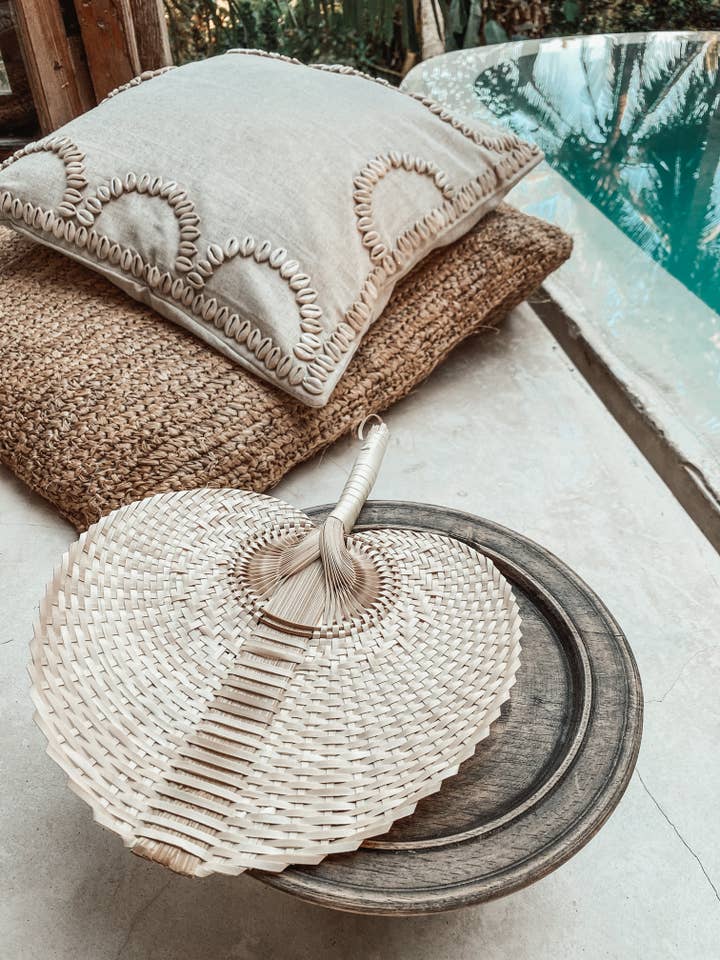 Abanico balinés hecho a mano para venta al por mayor de Kayu Living Bali
