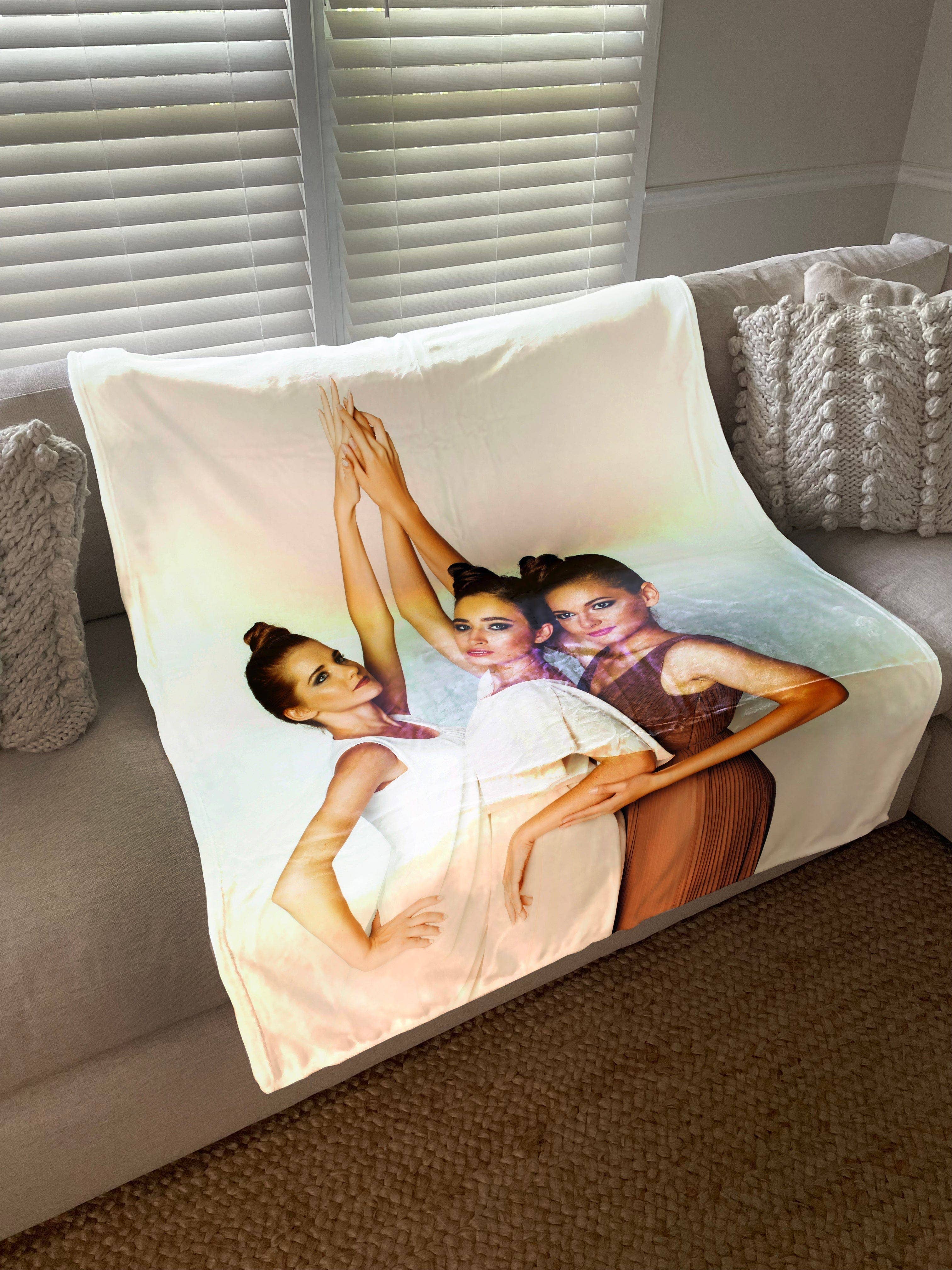 Monogramonline Inc. – wholesale Throw blanket – <h2>Build Your Own Design Custom Photo Collage Blanket | Blanket Personalized With Your Pictures</h2> <p><span style="color: #ff0000;"><strong>LIMITED TIME SALE 50"x60" Large Blanket</strong></span></p>8