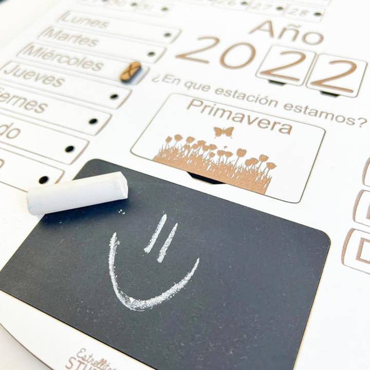 Kinderkalender voor wholesale door Estrellita Studio